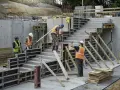 Jak wyrównać schody betonowe i uniknąć kosztownych błędów