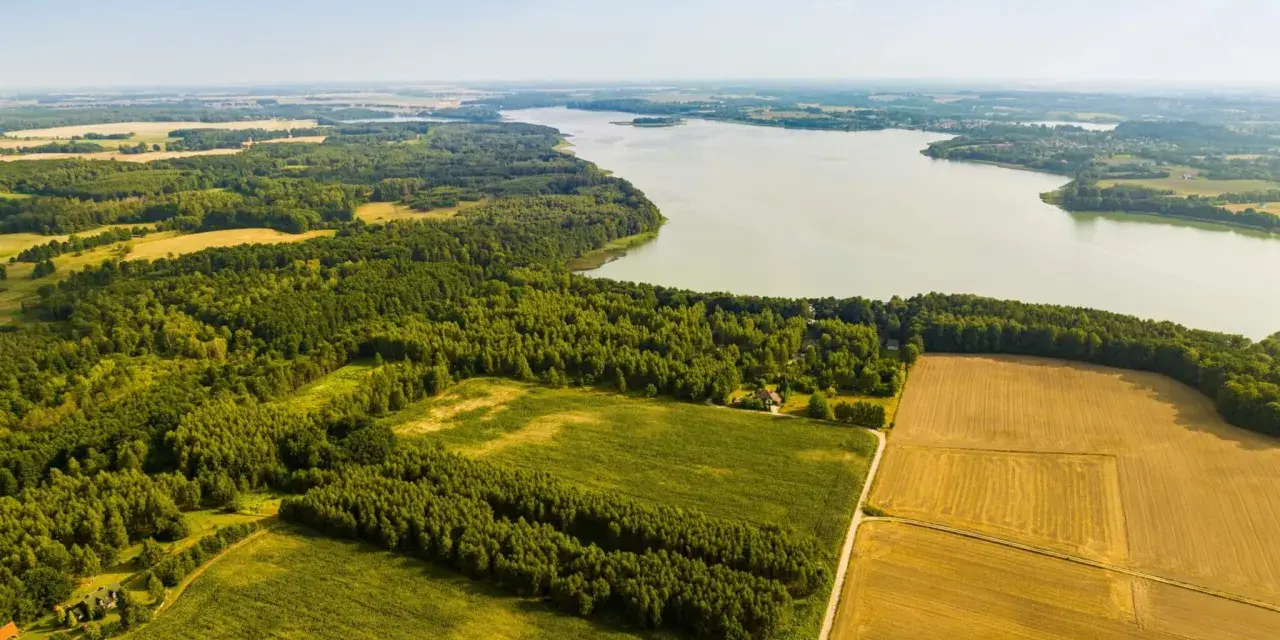Nieuregulowane grunty - co to znaczy i jakie niosą ryzyko?