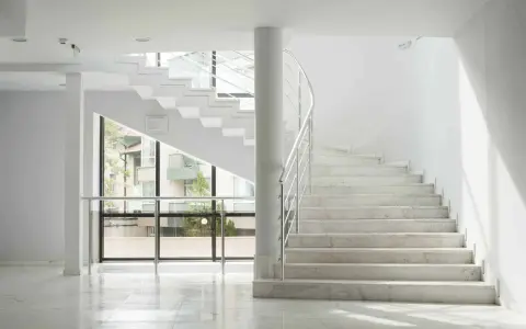 Ile kosztuje metr balustrady? Poznaj ceny i wybierz mądrze