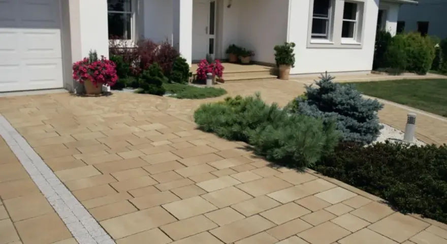 Najtańsze materiały na podjazd: oszczędź na budowie i utrzymaniu