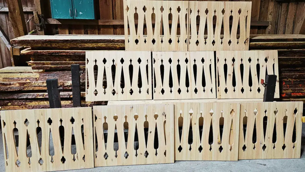 Zdjęcie Jakie drewno na balustrady zewnętrzne: wybierz najlepsze gatunki dla trwałości